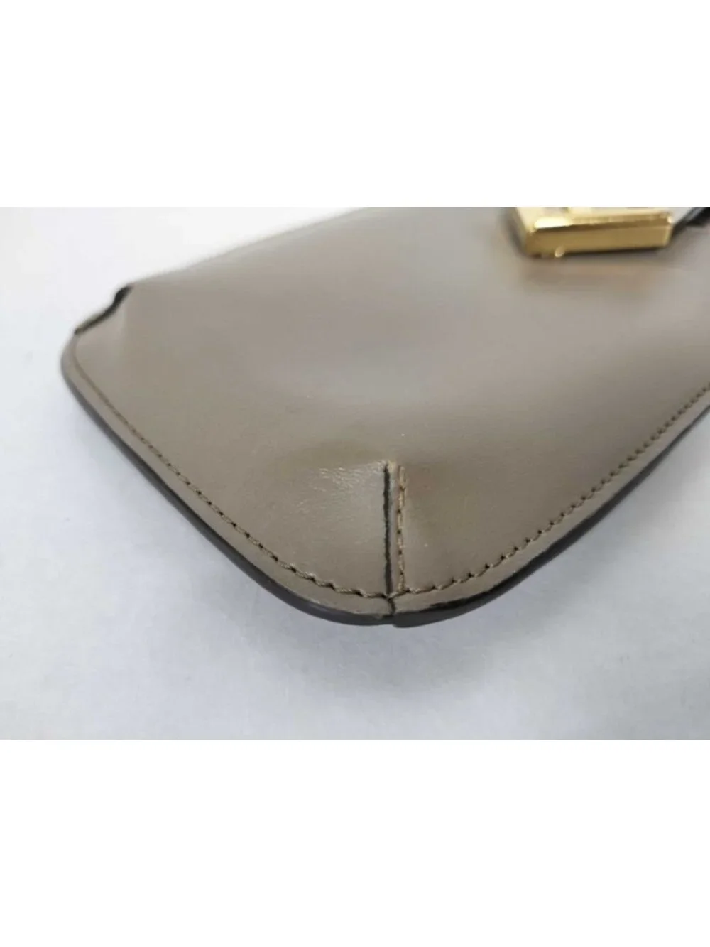 Fendi Shoulder Bag FF Diamond Phonepouch Greige Type Leather Smartphoneshoulder